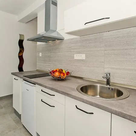 Ricky Appartement Hvar Town